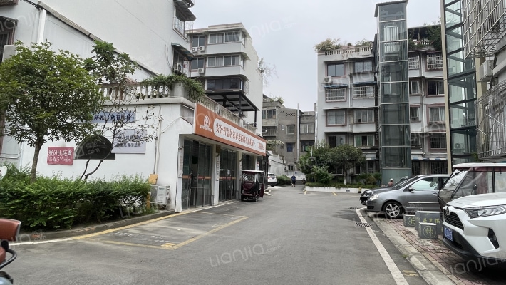 新疆石油花园一期外景图