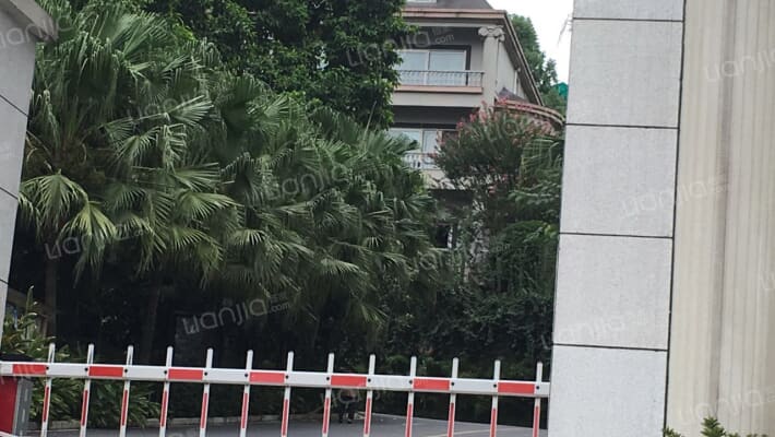 玫瑰山庄外景图