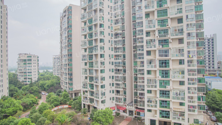 象湖园社区外景图