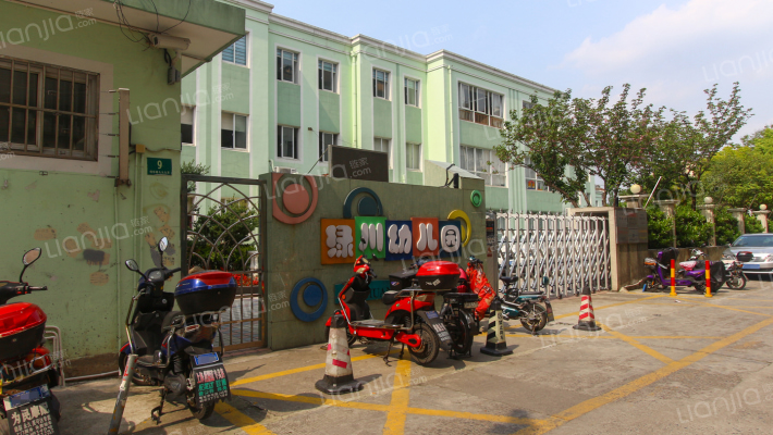 绿川小区外景图