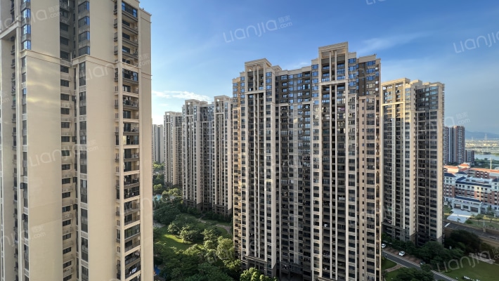 华发峰尚外景图