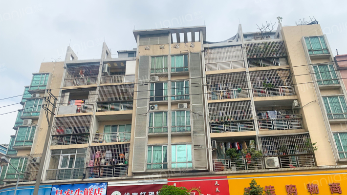 蝴蝶名居外景图