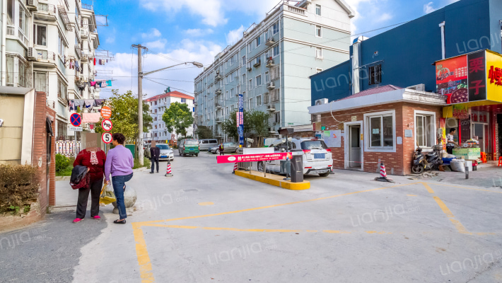 翔封公寓外景图