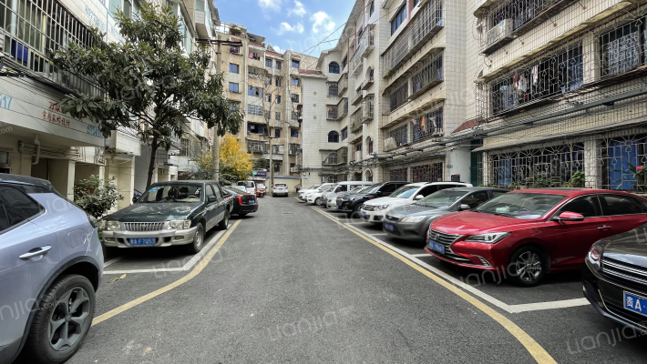 霞晖路13号外景图