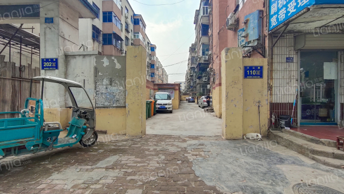 城关供销社住宅楼外景图