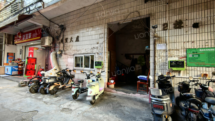 外贸大厦外景图