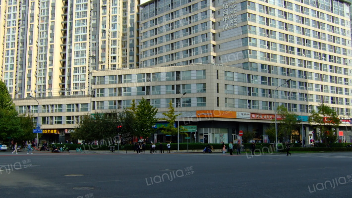 钻河公馆外景图