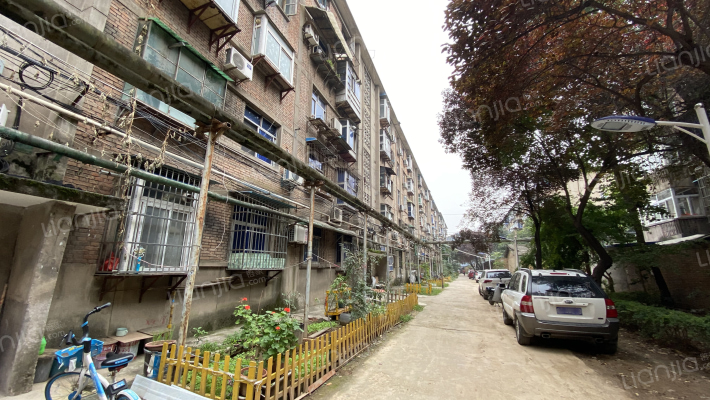 昆仑三十五街坊外景图