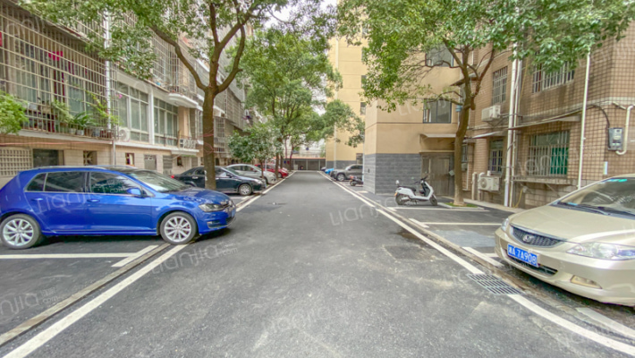 警备区宿舍外景图