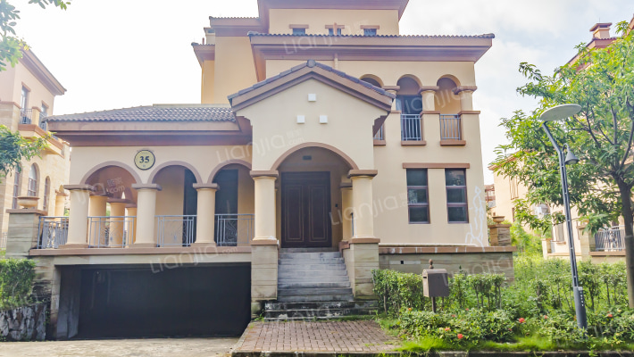 皇庭波西塔诺外景图