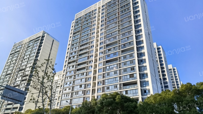 荷华四季雅苑一期外景图