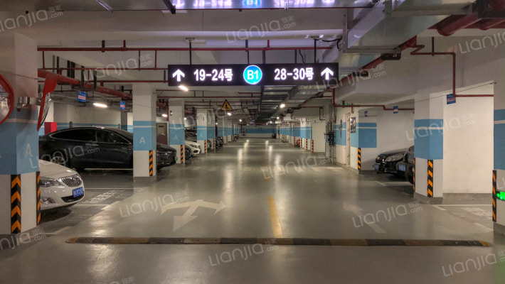 新城上坤樾山四季外景图