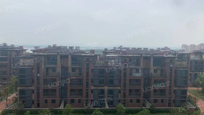 海伦小镇外景图