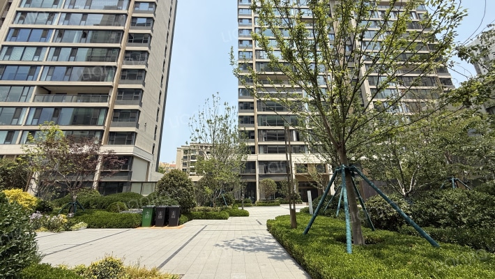 远洋万和云璟外景图