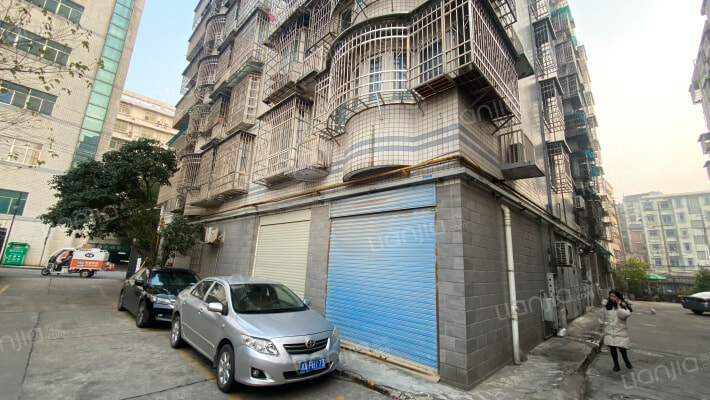 银桥公寓外景图