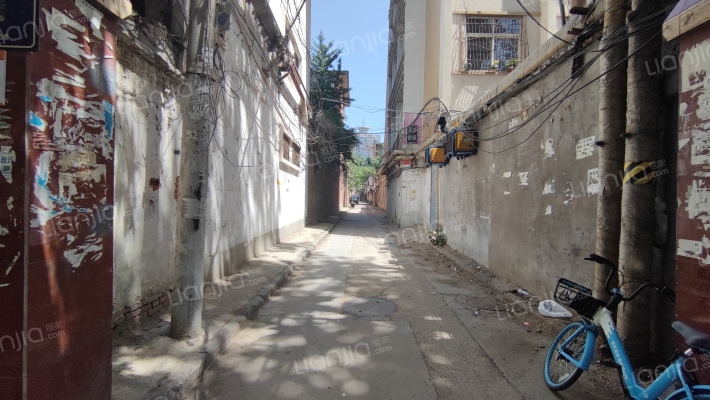 红旗路72号院外景图