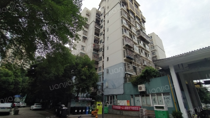 半边街新居东区外景图