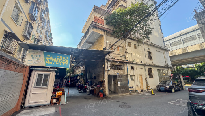 云山小区外景图