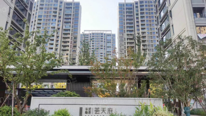 华发峰荟荟天府外景图