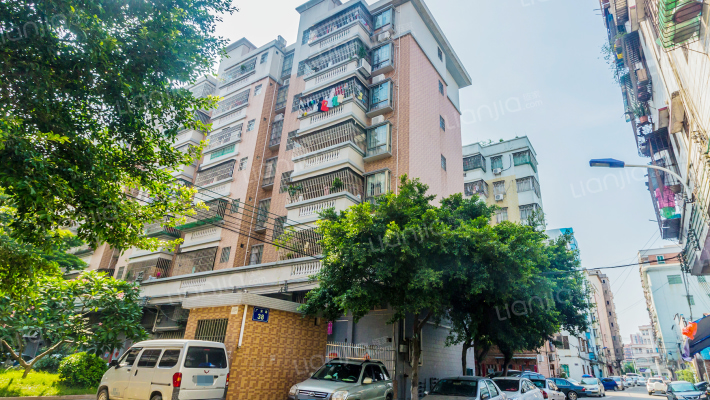 名雅花园外景图