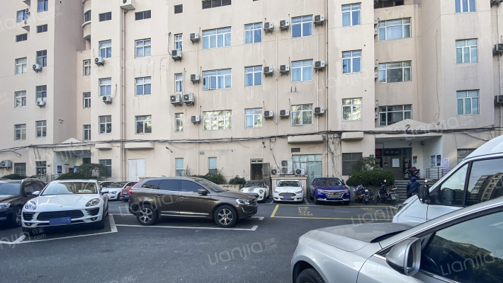 闵富大厦外景图