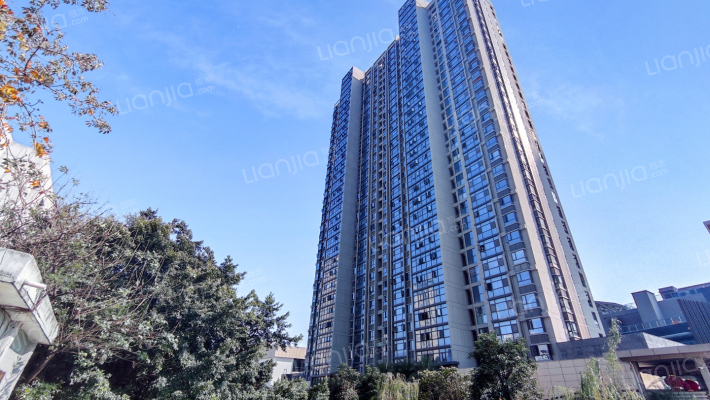 富闽时代广场外景图