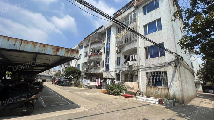 萃隆新村外景图