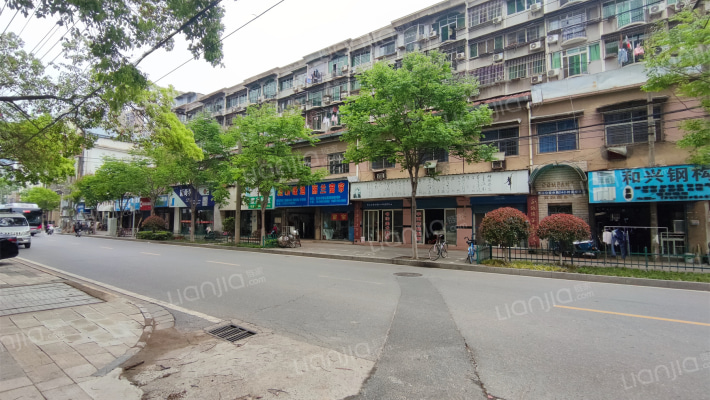 温馨花园外景图