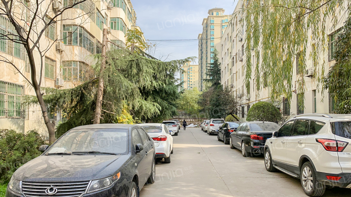 景观城小区外景图