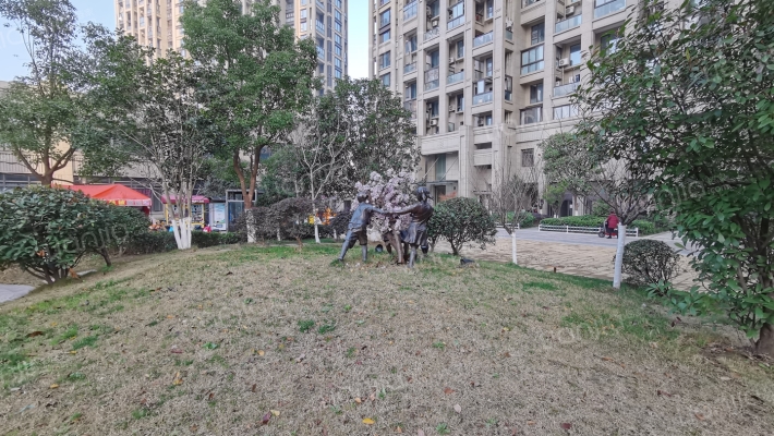 理想银泰城外景图