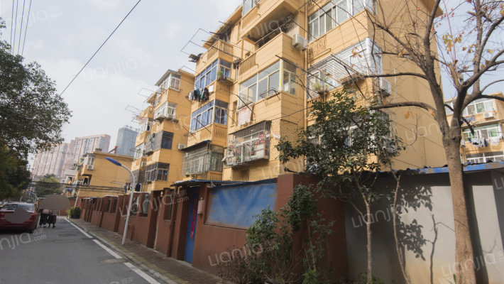 铁路二村外景图