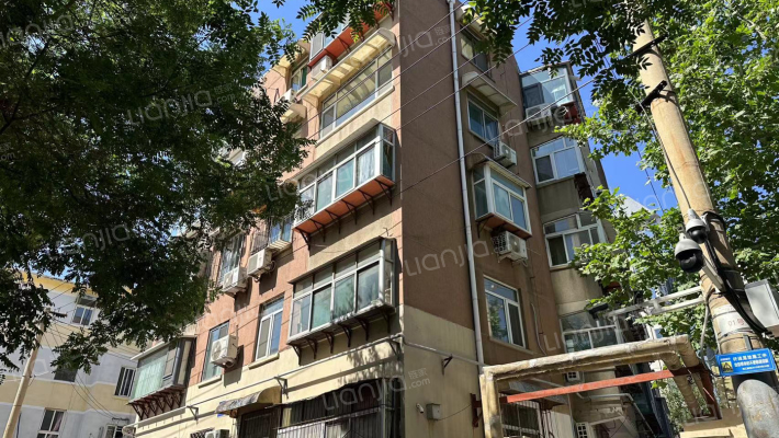 复兴大街外景图