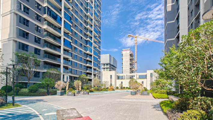 紫薇云峰里外景图