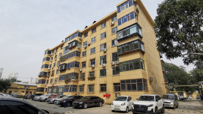 棉麻公司宿舍外景图