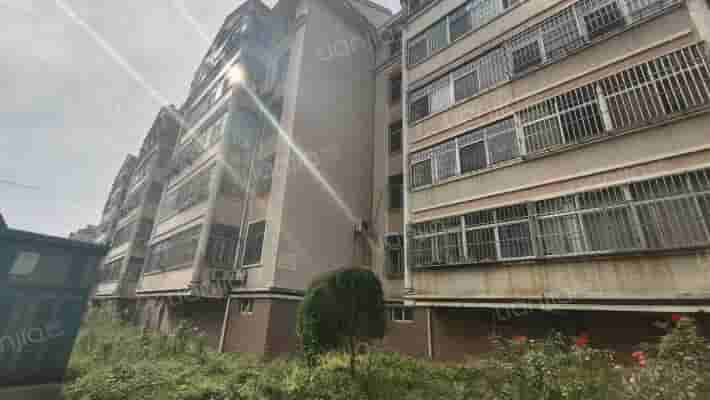 农行职工住宅楼外景图