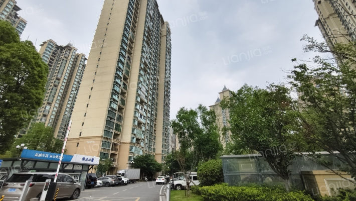 恒大金碧天下天鸿苑外景图