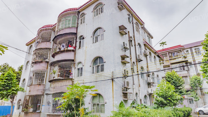 比华利山庄东区外景图