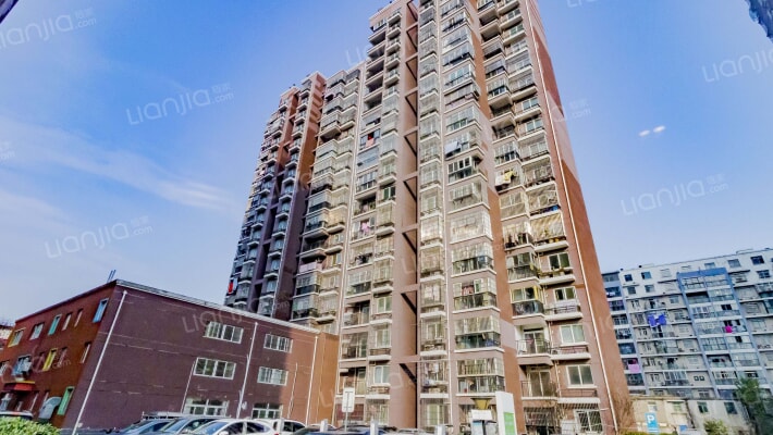 华贝小区外景图