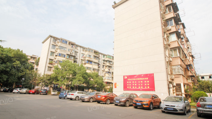 仪表厂宿舍外景图