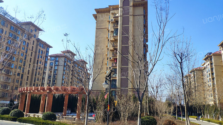 福利莱万和城外景图