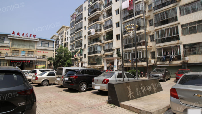 美丽新世界外景图