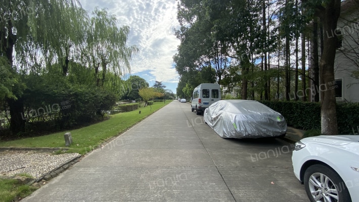 乔爱别墅外景图