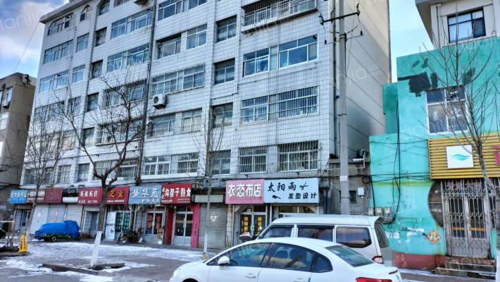 金山路十五中宿舍外景图