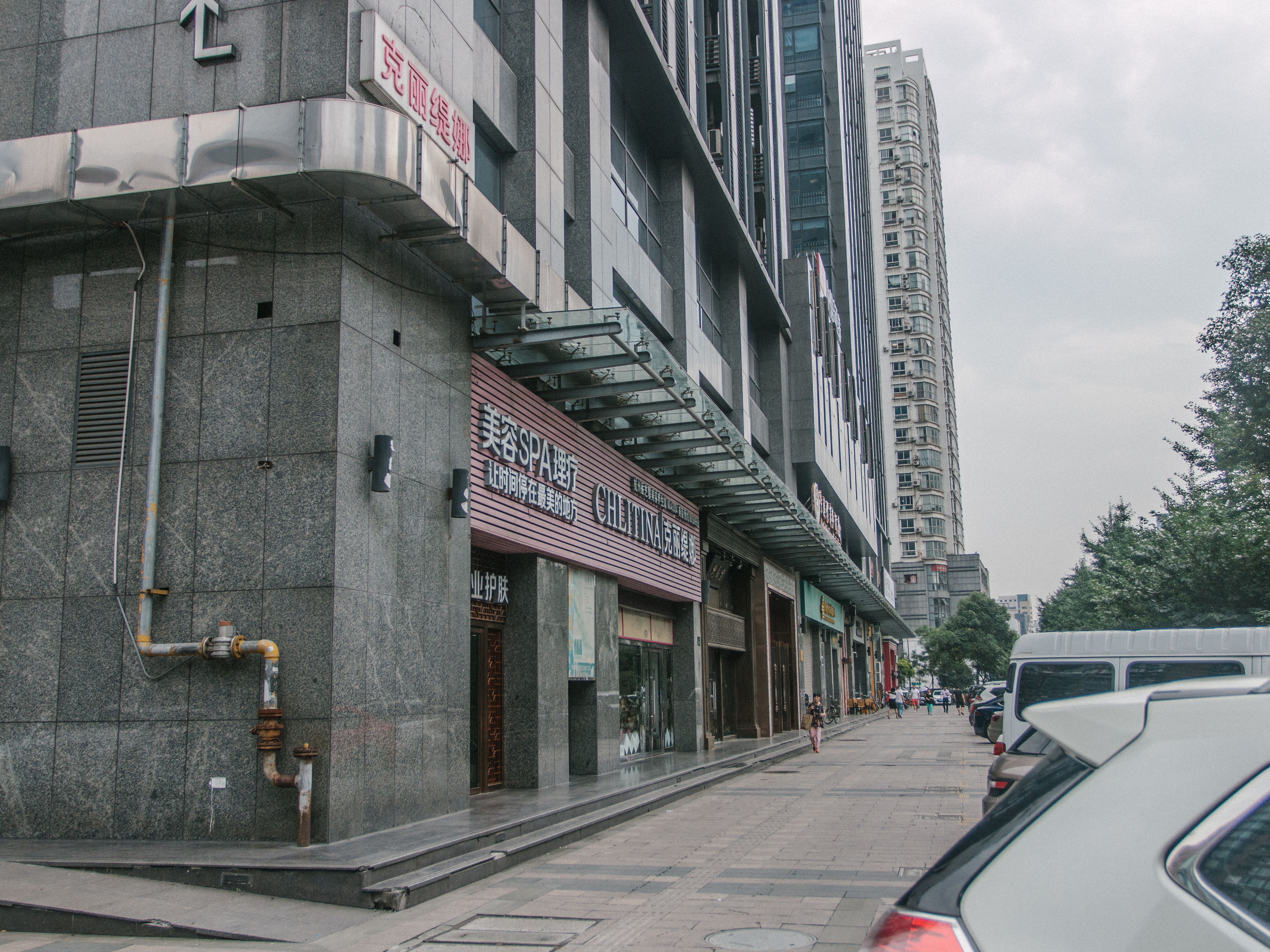 Taihe International compound photo 6
