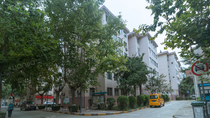 中航工业自控所生活一三区外景图