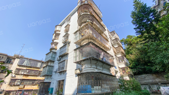 康宁医院宿舍楼外景图