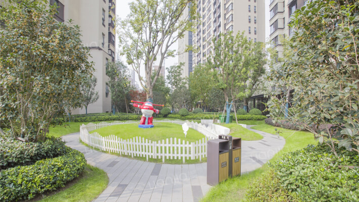 上坤海棠四季外景图