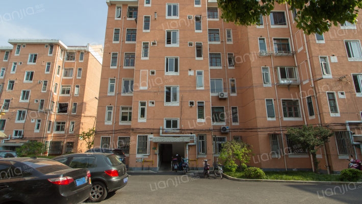 临潮一村外景图