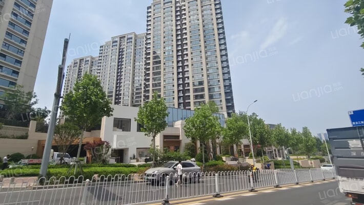 金地华章二期外景图