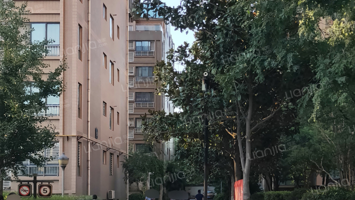 风度天城外景图